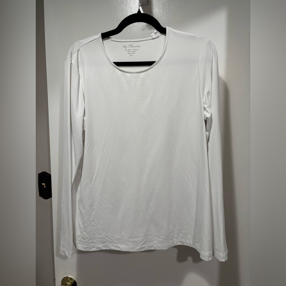 Chico's White Long-Sleeve Crewneck Tee Size 2